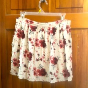 Cute white floral skirt